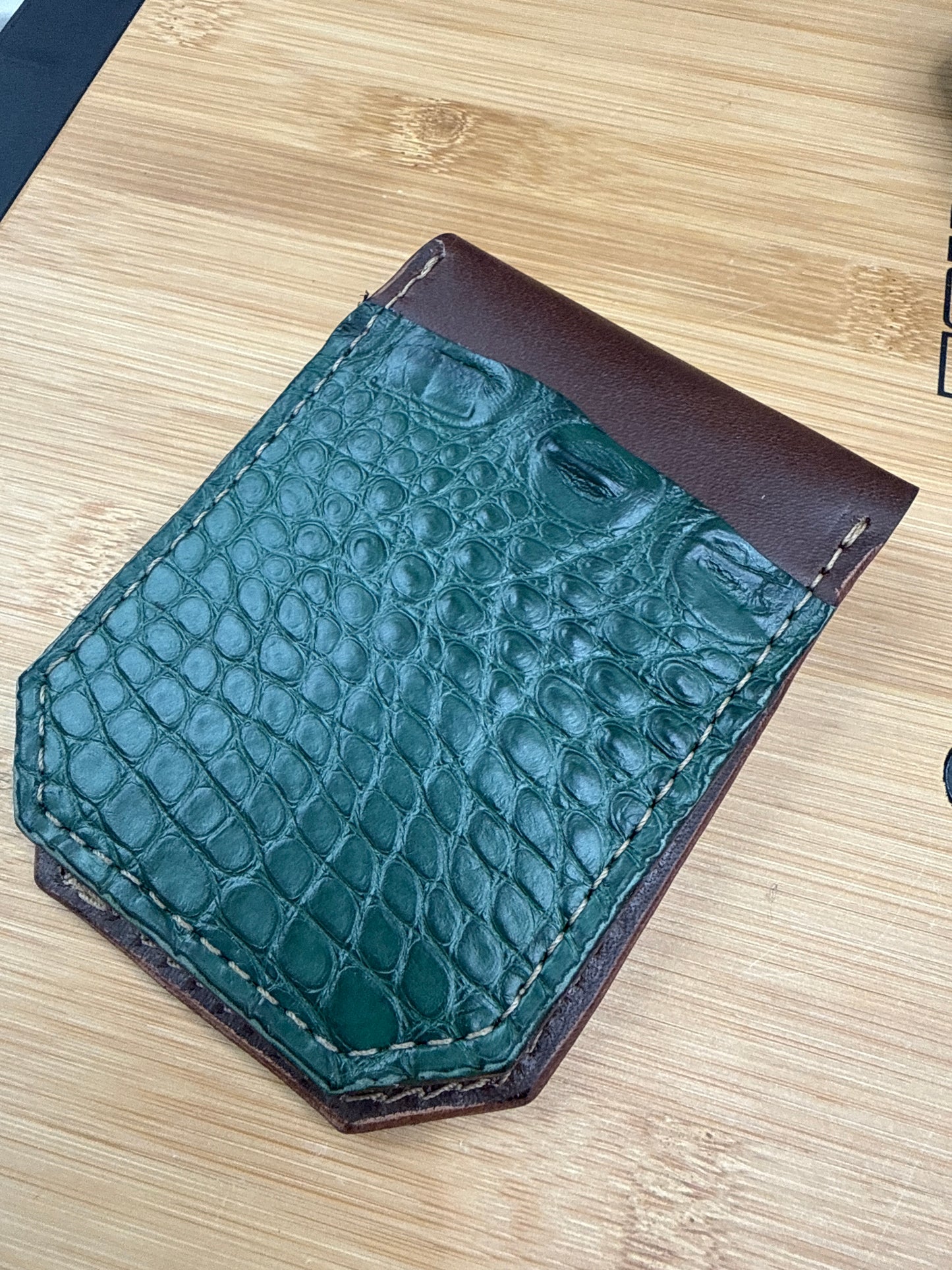 7 Card Exotics Flip Bi-Fold Wallet