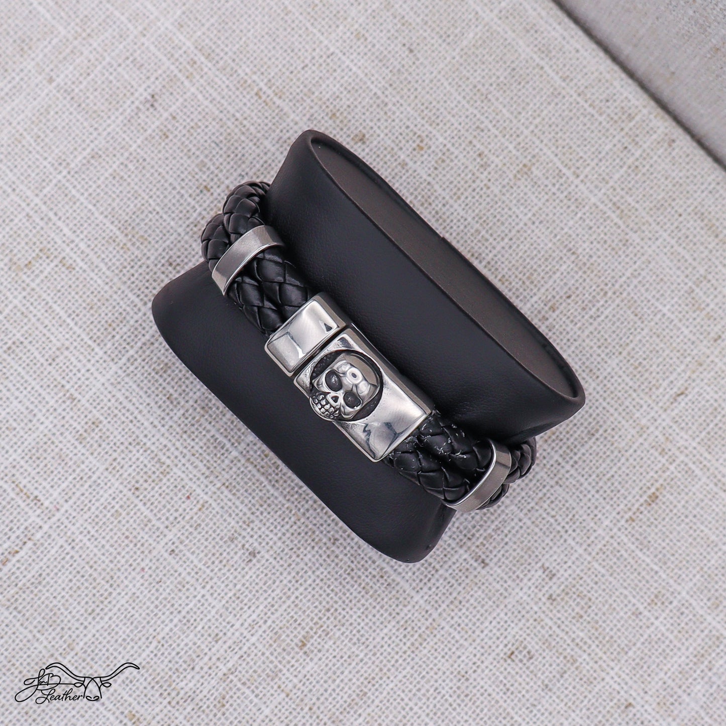 Skull Bracelet Magnetic