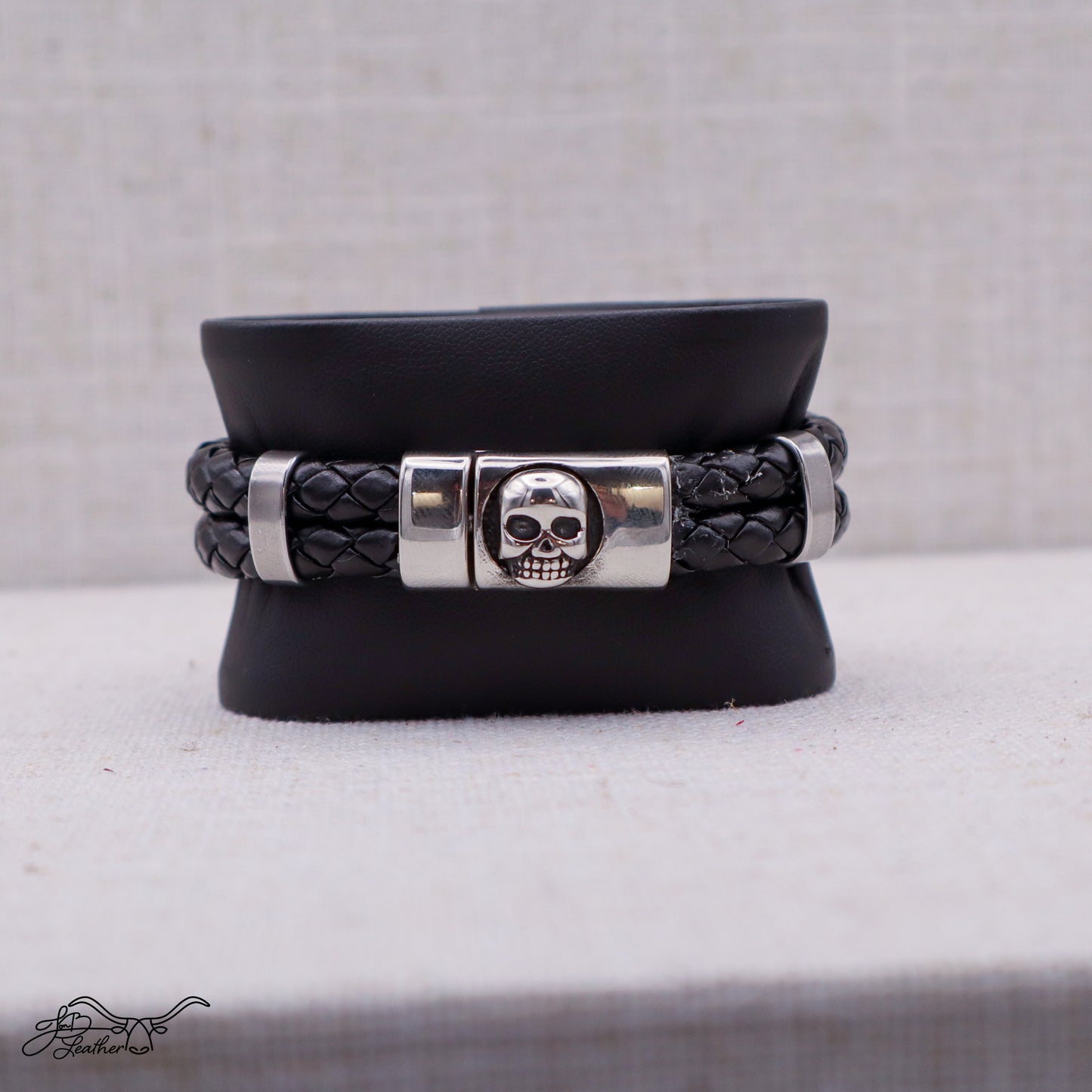 Skull Bracelet Magnetic