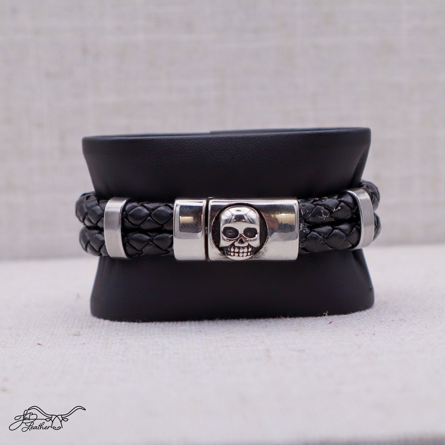 Skull Bracelet Magnetic - Jon B Leather