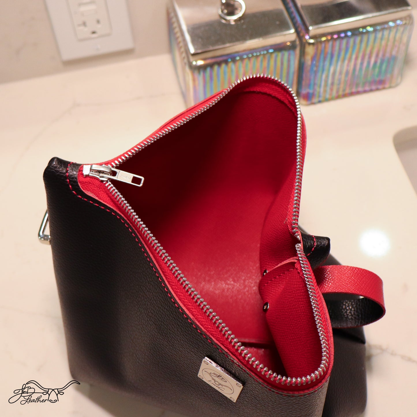 Travel Accessories Bag - Medium Toiletries Bag - Jon B Leather