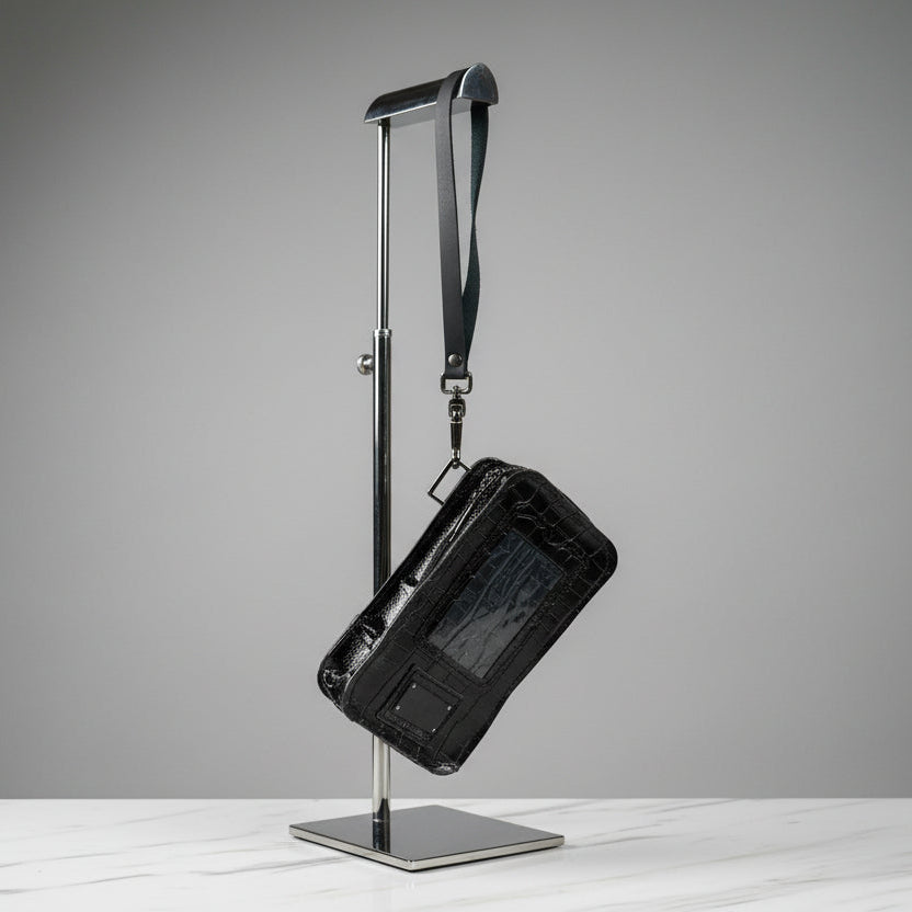 Axis Leather Traveler