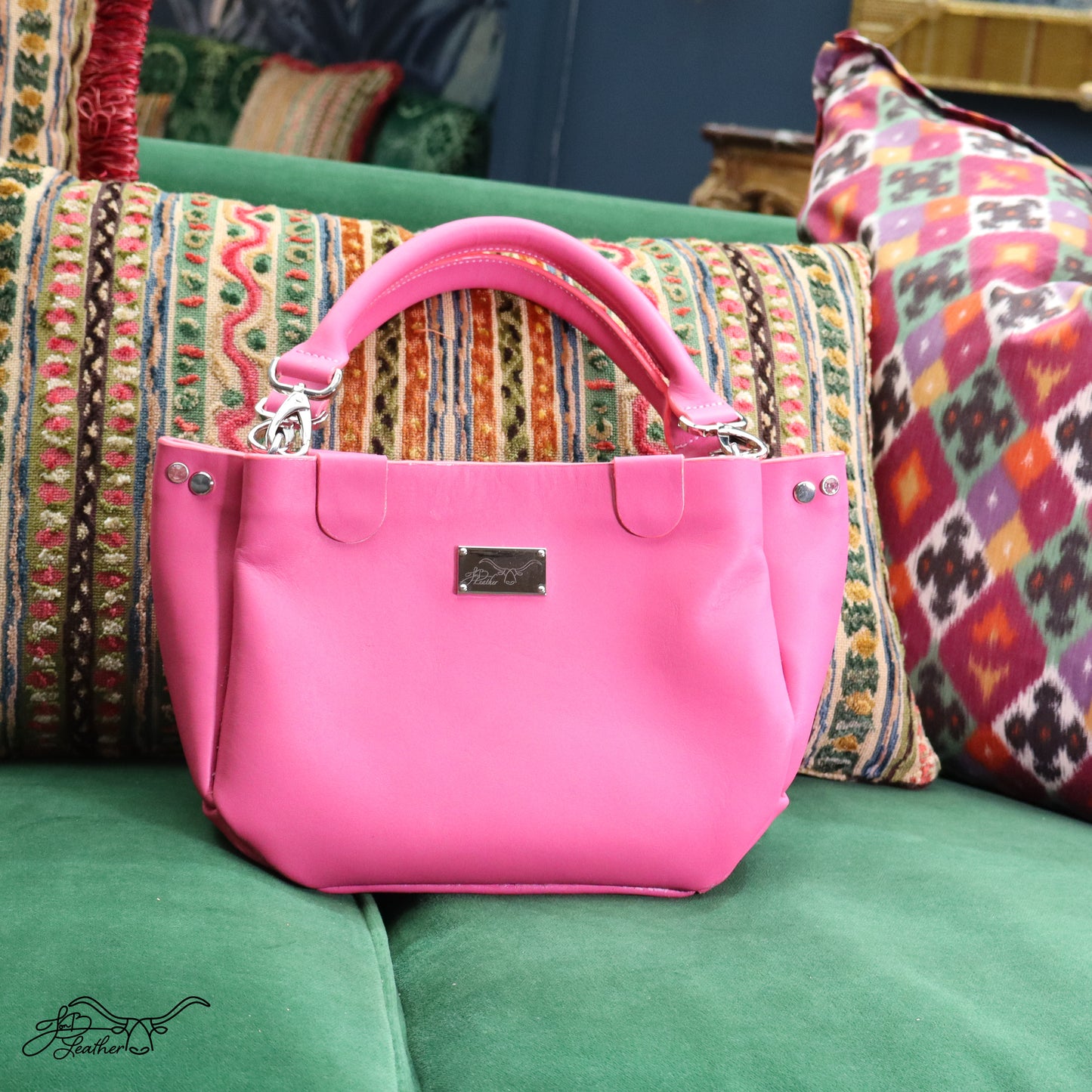 Tufted Handbag with convertible strap - Jon B Leather
