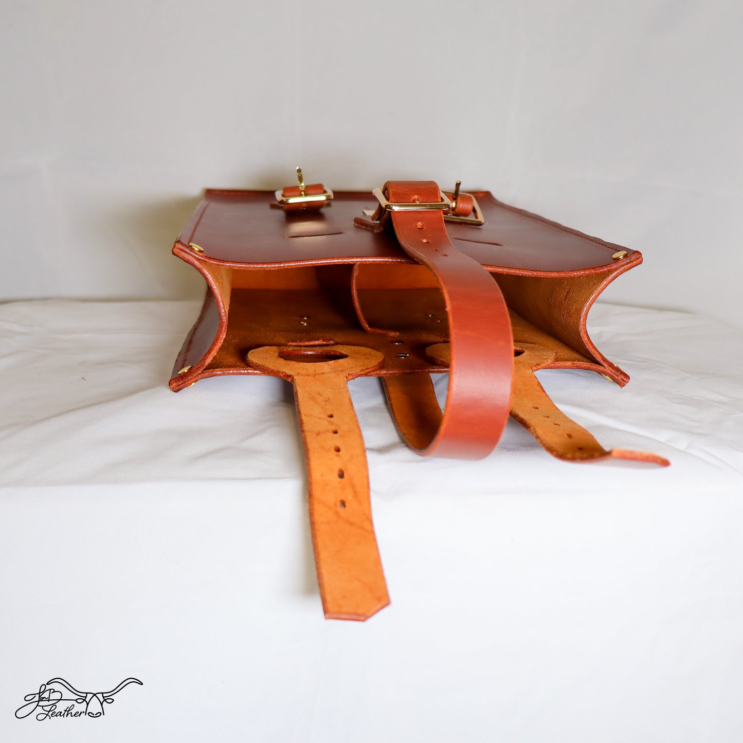 Artisan Wine Tote | Handmade Full Grain Leather Wine Carrier