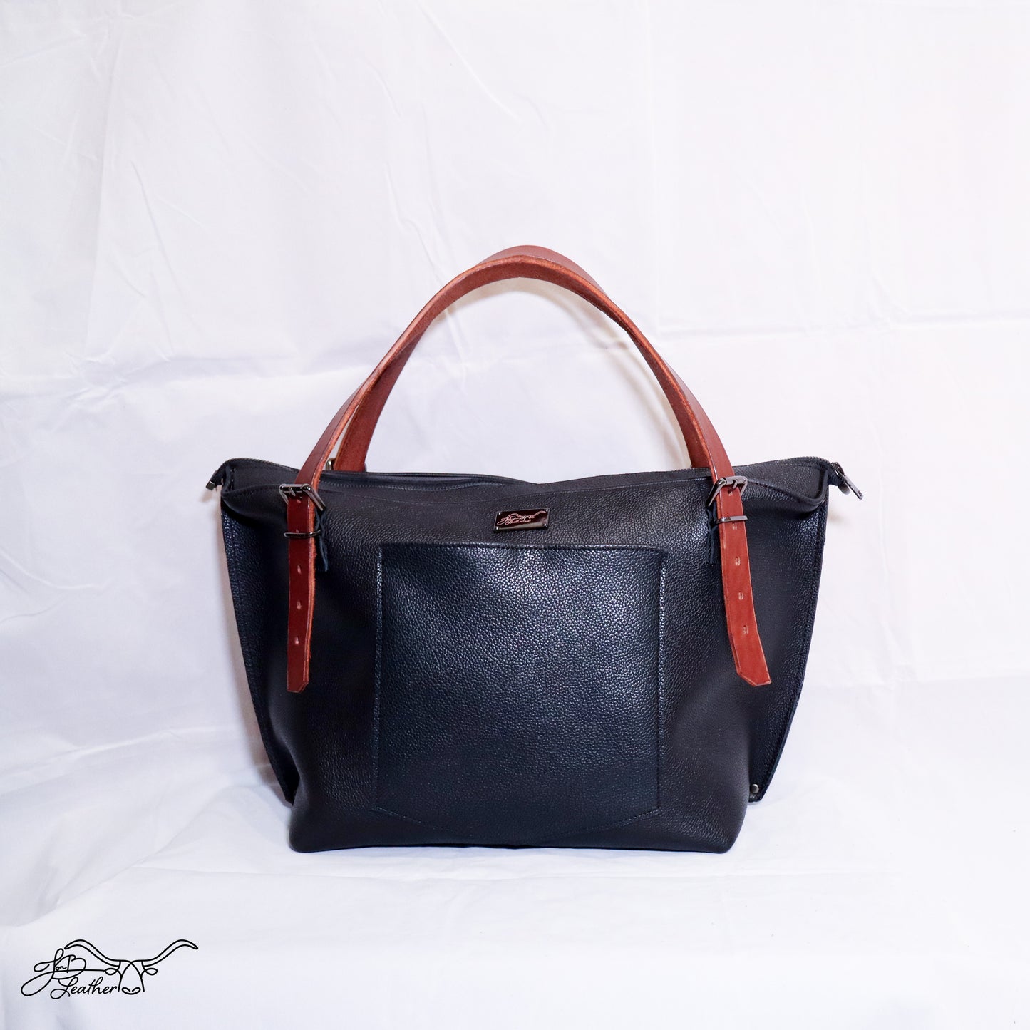 Byron Weekender Tote size reference 17x10x7 inches