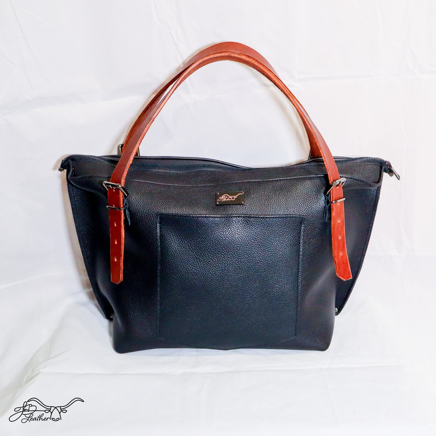 Byron Weekender Tote with adjustable leather strap