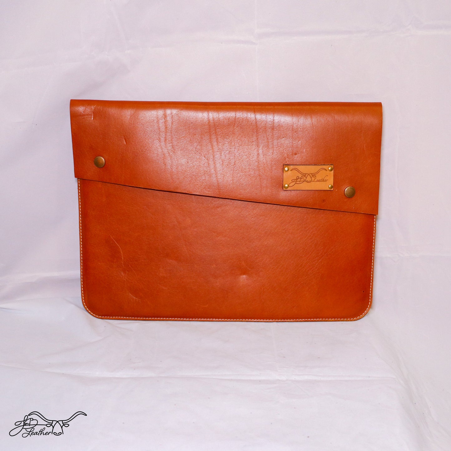Laptop Sleeve Lined in Suede in cognac full grain leather