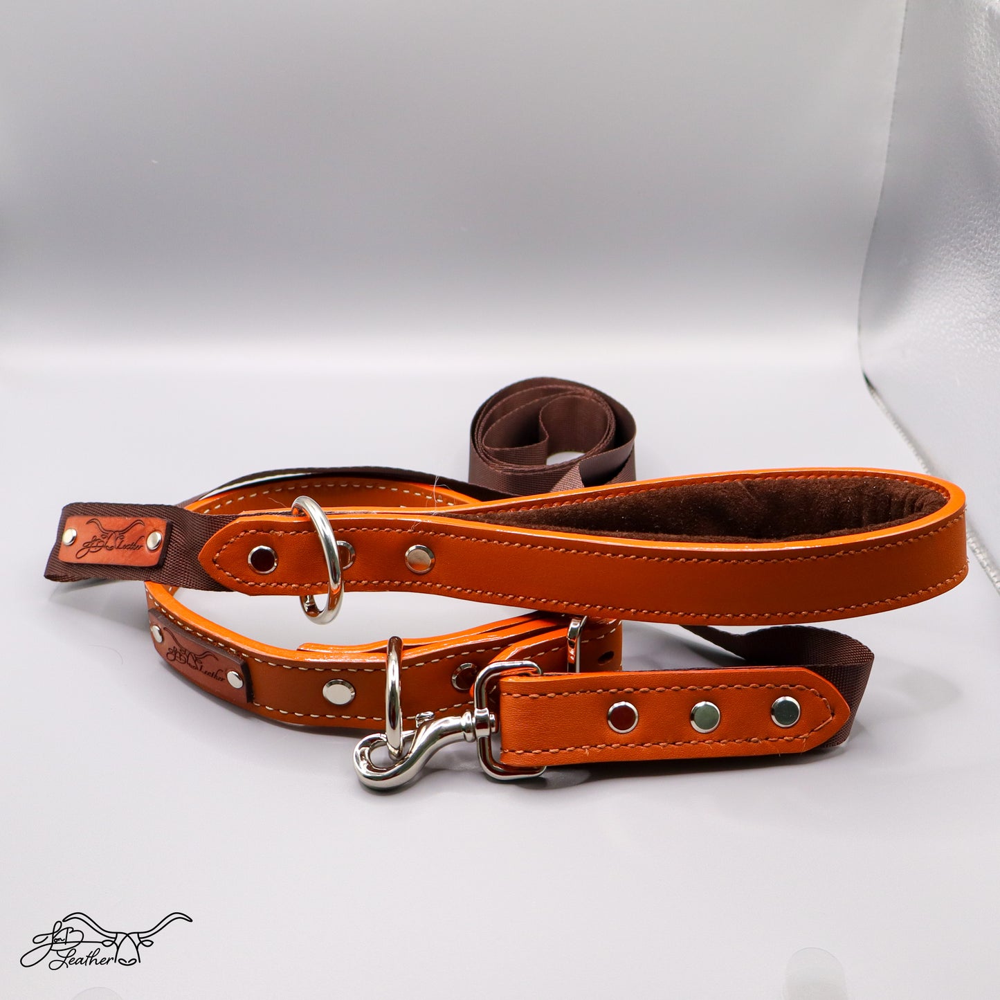 Luxe Pet Collar and leash in brown full grain leather