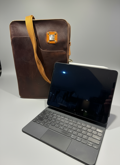 The Vert - Crossbody Tablet Bag