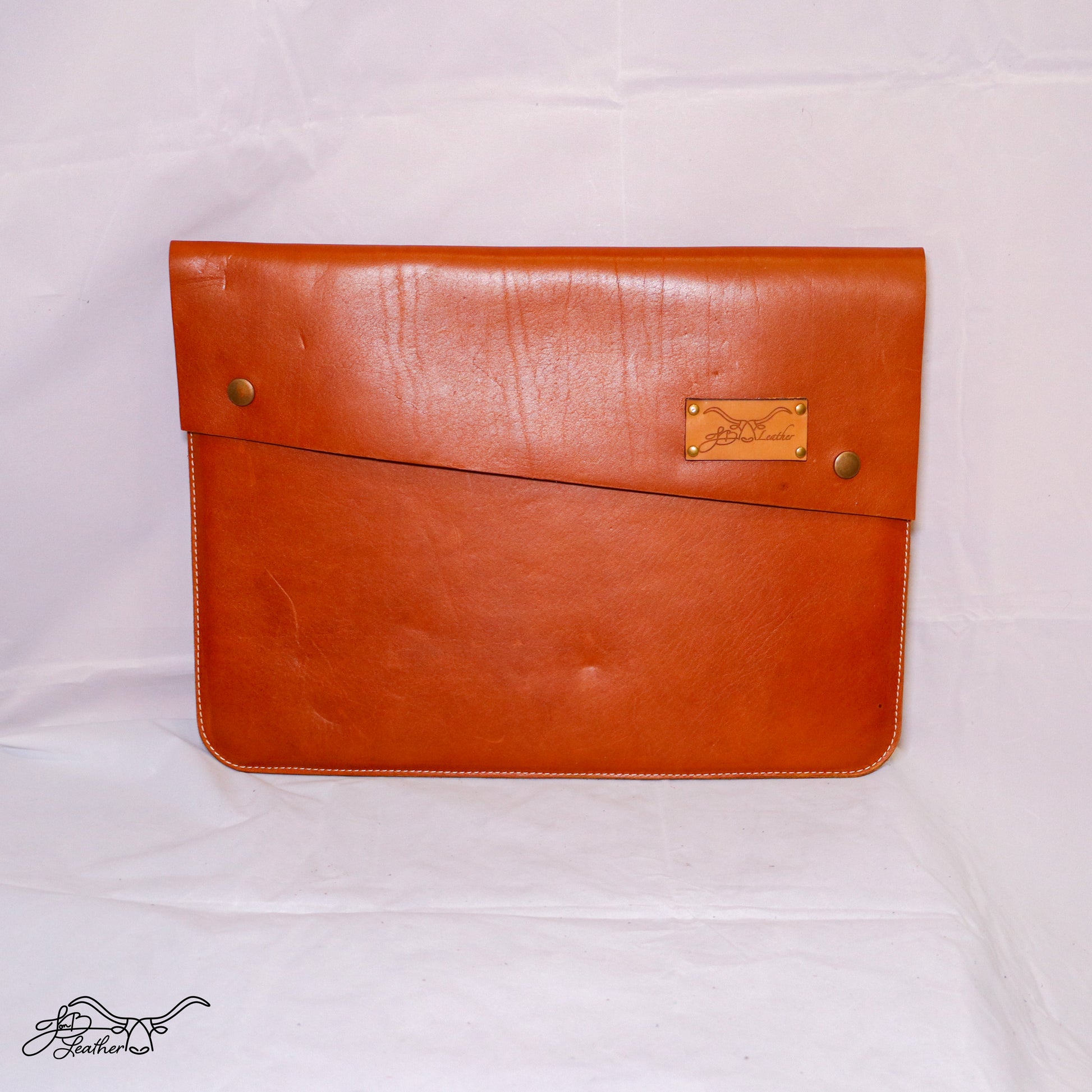 Laptop Sleeve Lined in Suede in cognac full grain leather