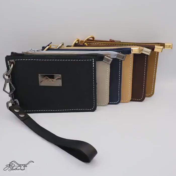 Wristlet Zipper Wallet – Full Grain Leather Distressed Pouch